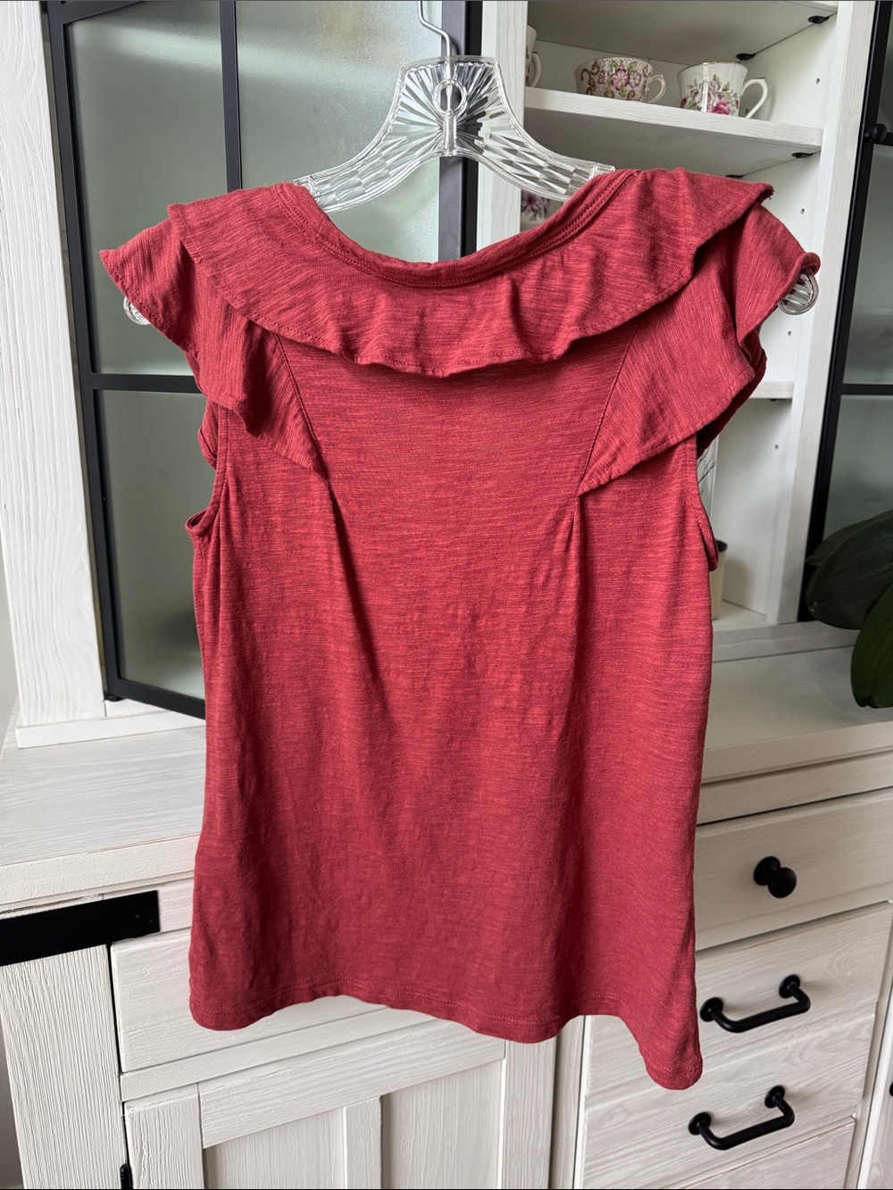 Rust color Ruffled neck Tee - Picture 3 of 3